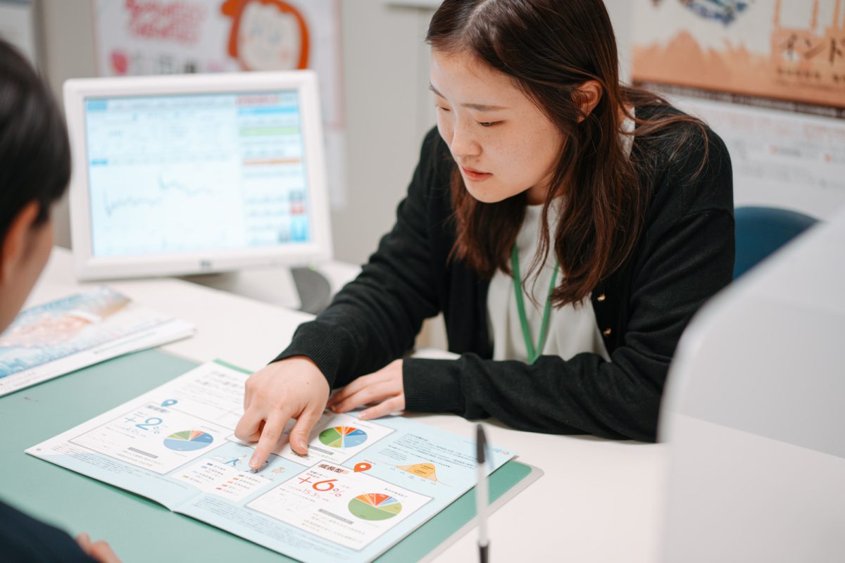 若手社員が支える、アットホームな証券会社の現場