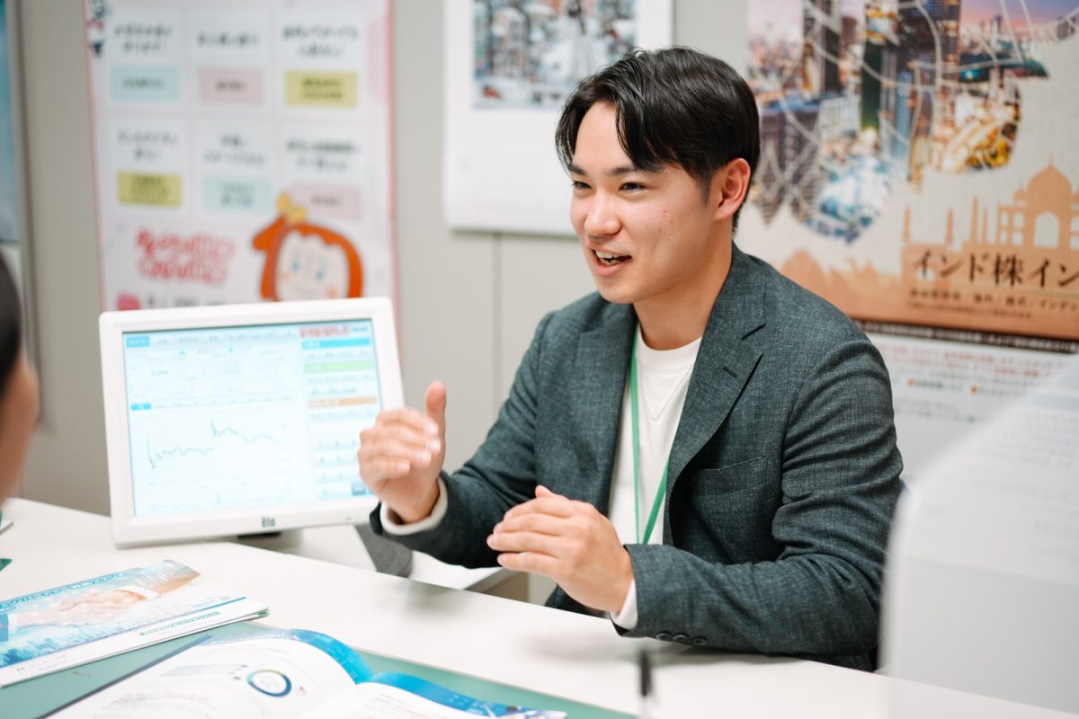 若手社員が支える、アットホームな証券会社の現場