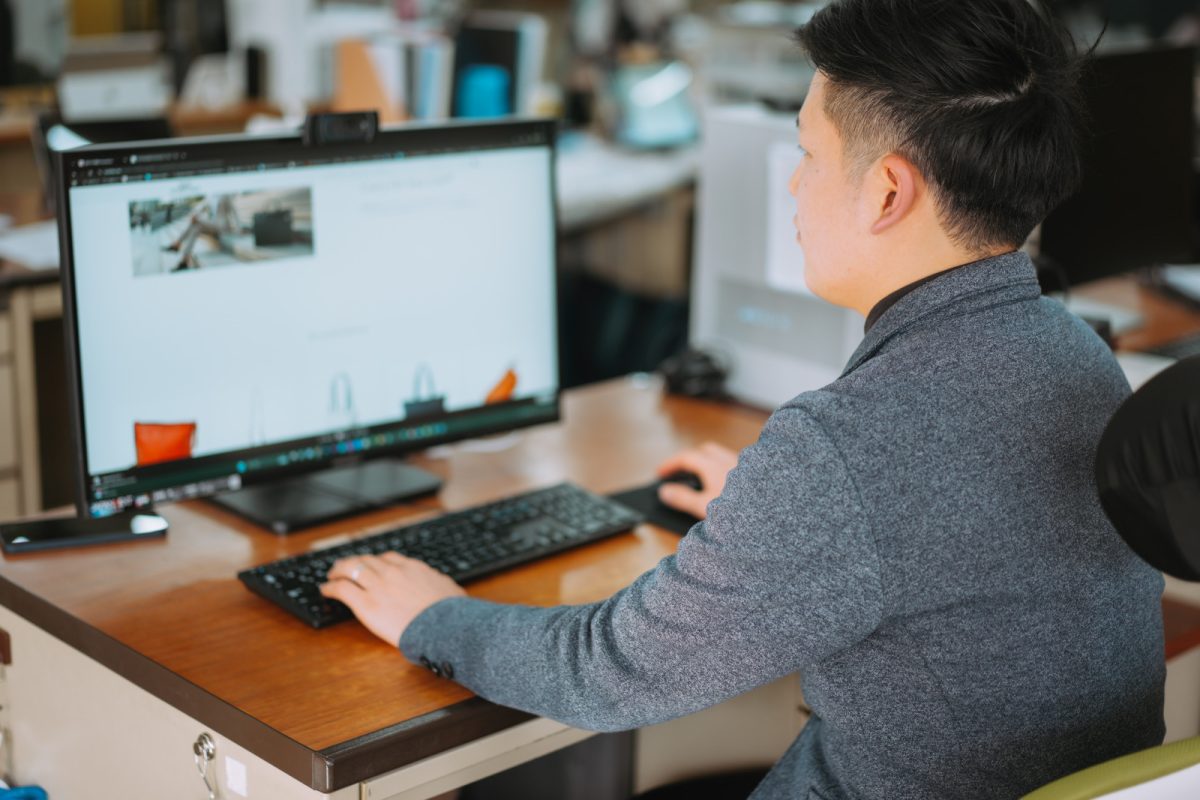 伝統×進化 ―”鞄のまち”豊岡で働く若手社員に密着!